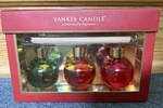 New Sealed Yankee Candle Holidays Xmas Trio Reed Oil Diffusers Red Green Boxed. Fixed Price $24.99.