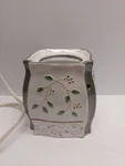Yankee Candle Wax Warmer Room Fragrance Christmas Holiday Sprig Design Cranberry. Fixed Price $12.95.